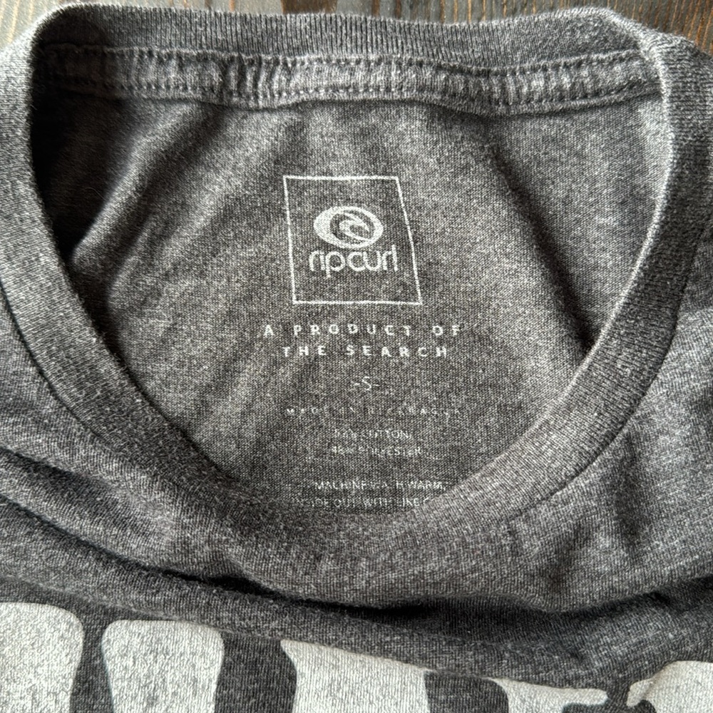Women’s Ripcurl Tee - Picture 2 of 4